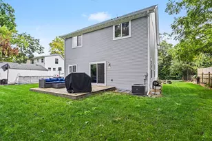 1320 Parkway St, Waterford, MI 48328 - Photo 23