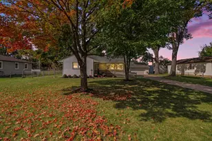 211 Emerson Ave, Ypsilanti, MI 48198 - Photo 3
