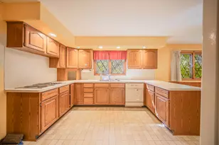 1205 Wynnstone Dr, Ann Arbor, MI 48105 - Photo 13