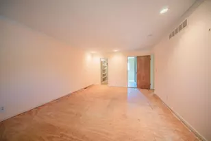 1205 Wynnstone Dr, Ann Arbor, MI 48105 - Photo 27