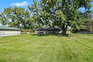 9410 N Branch Rd, Watervliet, MI 49098 - Photo 23