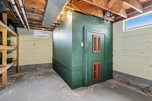 9410 N Branch Rd, Watervliet, MI 49098 - Photo 21