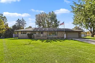 9410 N Branch Rd, Watervliet, MI 49098 - Photo 3