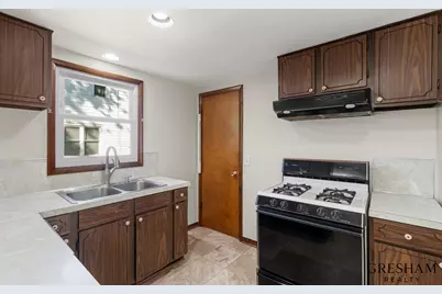 309 E 12th Street, Holland, MI 49423 - Photo 11