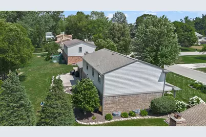 33054 Oak Hollow Street, Farmington Hills, MI 48334 - Photo 59