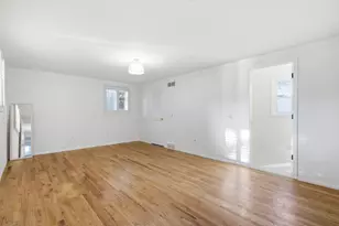 6843 Leslee Crest Dr, West Bloomfield, MI 48322 - Photo 25