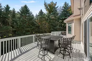 6859 Chandler Woods Dr NE, Belmont, MI 49306 - Photo 11