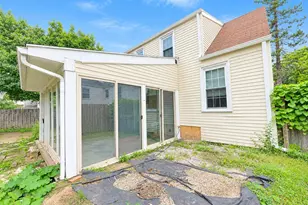 1822 Mayfair Dr NE, Grand Rapids, MI 49503 - Photo 3
