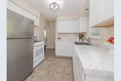 1728 Greenview Avenue, Portage, MI 49024 - Photo 11