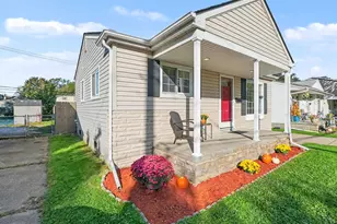 9098 Clippert St, Taylor, MI 48180 - Photo 3