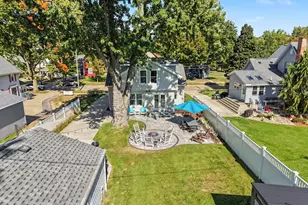 838 Conger St, South Haven, MI 49090 - Photo 27