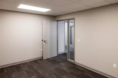 150 E 8th Street, Holland, MI 49423 - Photo 23