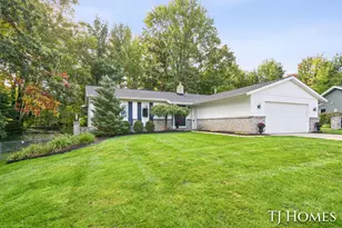 2472 Appleton Dr NE, Grand Rapids, MI 49525 - Photo 1