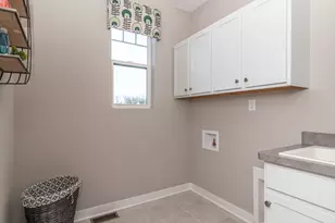 2697 Sheridan Cir, Jackson, MI 49201 - Photo 35