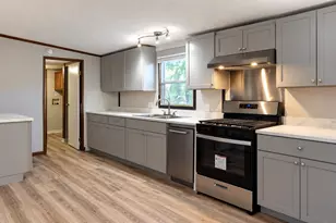 1481 Kenora St, Norton Shores, MI 49444 - Photo 5