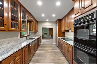 183 N Clubview Drive, Ypsilanti, MI 48197 - Photo 11
