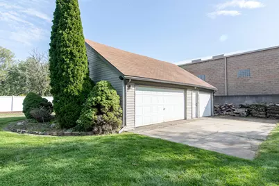 30211 Beechwood Street, Garden City, MI 48135 - Photo 25