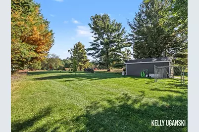880 S Wolf Lake Road, Muskegon, MI 49442 - Photo 5