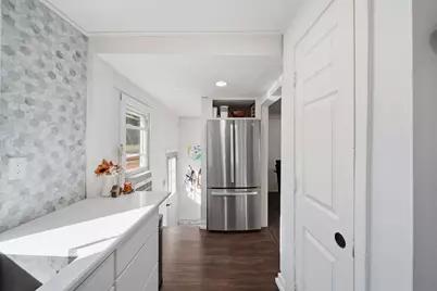 300 Park Avenue, Jackson, MI 49203 - Photo 13