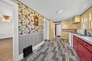 225 E Lincoln St, Hastings, MI 49058 - Photo 17