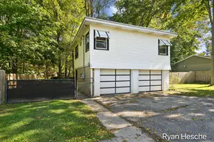 30 S Pleasant St, Saranac, MI 48881 - Photo 27