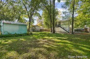 30 S Pleasant St, Saranac, MI 48881 - Photo 17