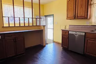 820 S Venoy Rd, Westland, MI 48186 - Photo 9