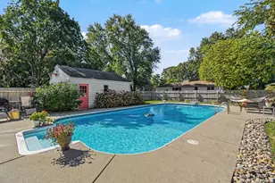 843 Fairfield Ave NW, Grand Rapids, MI 49504 - Photo 33