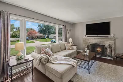 843 Fairfield Avenue NW, Grand Rapids, MI 49504 - Photo 9