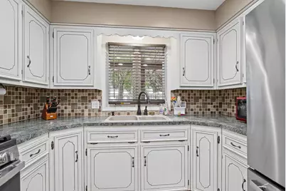 7337 Yorkshire Drive, Hudsonville, MI 49426 - Photo 5
