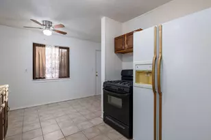 887 Kettering Ave, Pontiac, MI 48340 - Photo 13