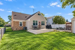 917 Everglade Dr SE, Grand Rapids, MI 49507 - Photo 17