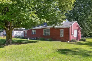 1697 Greenly Ave, Benton Harbor, MI 49022 - Photo 35