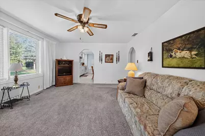 1697 Greenly Avenue, Benton Harbor, MI 49022 - Photo 7
