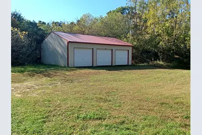 6091 E Chicago Road, Jonesville, MI 49250 - Photo 1