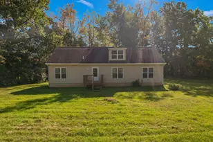 6091 E Chicago Rd, Jonesville, MI 49250 - Photo 3