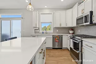 6455 Fieldview Dr NE, Rockford, MI 49341 - Photo 11
