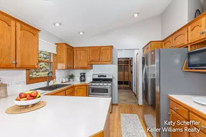 6881 Rex Drive NE, Rockford, MI 49341 - Photo 7