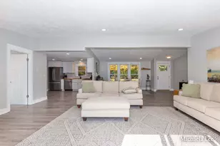 7510 Thornapple Dales Dr SE, Alto, MI 49302 - Photo 5