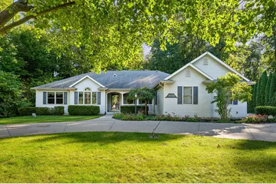 15889 N Edgewood Drive, Buchanan, MI 49107 - Photo 1