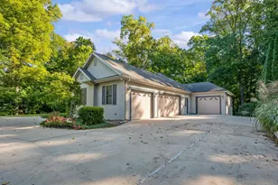 15889 N Edgewood Dr, Buchanan, MI 49107 - Photo 5