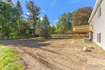 807 E Fairplains Street, Greenville, MI 48838 - Photo 19