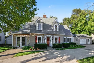 424 W Cork Street, Kalamazoo, MI 49001 - Photo 1