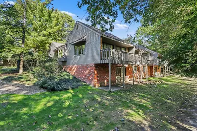 1013 Essex Circle, Kalamazoo, MI 49008 - Photo 5