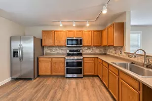 3240 Quarry Ridge Ct, Kalamazoo, MI 49004 - Photo 7