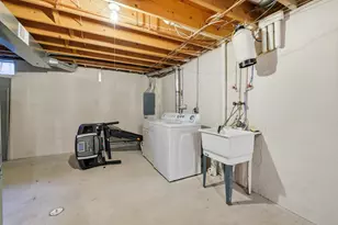 4957 Crooks Rd, Royal Oak, MI 48073 - Photo 17