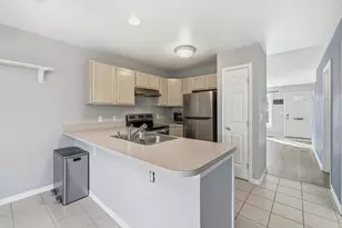 4957 Crooks Rd, Royal Oak, MI 48073 - Photo 3