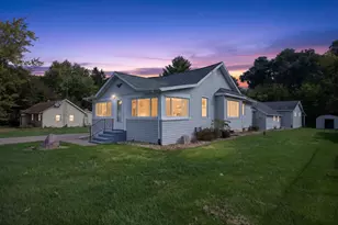 627 Brentwood Rd, Jackson, MI 49202 - Photo 1