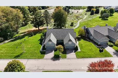 7745 Greenbrier Drive NE, Rockford, MI 49341 - Photo 5