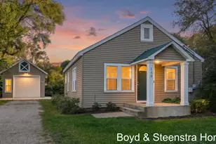 110 Peony St SW, Grand Rapids, MI 49548 - Photo 1